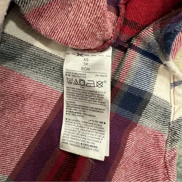 🚨 Bundle of 2 Old Navy Classic Plaid Tops - Picture 7 of 10